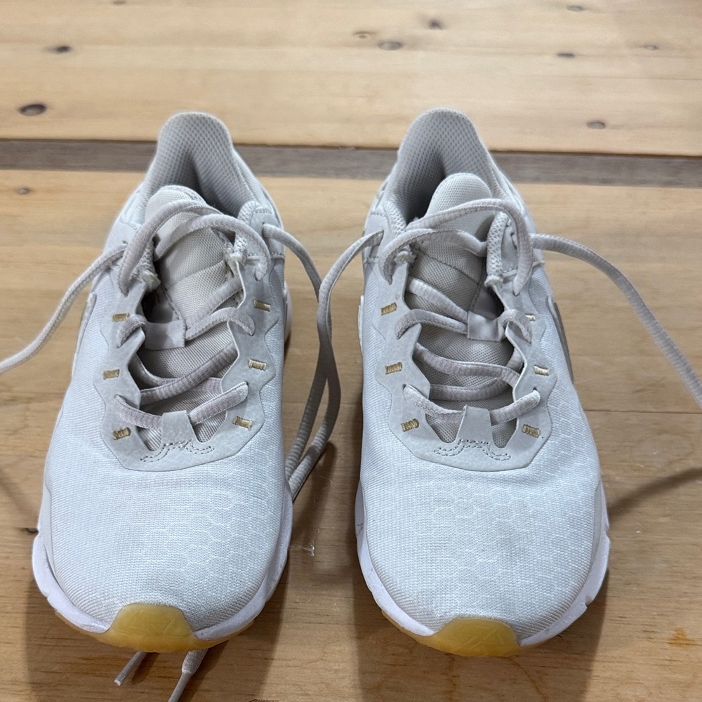 Nike Cream and Gold Athletic Shoes - Picture 2 of 4